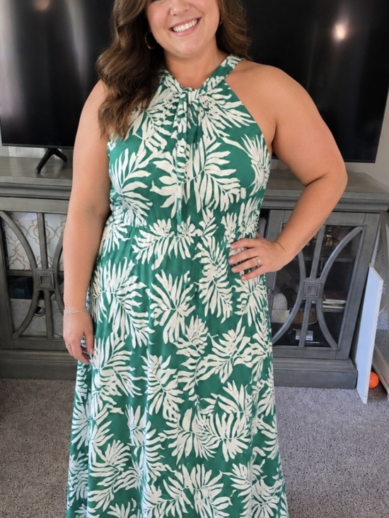 torrid Dresses & Skirts - NWT-Torrid Green & White Tropical Halter Maxi Dress